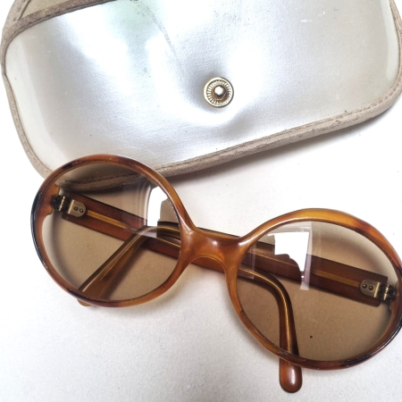 Gafas de sol vintage años 70 con funda original