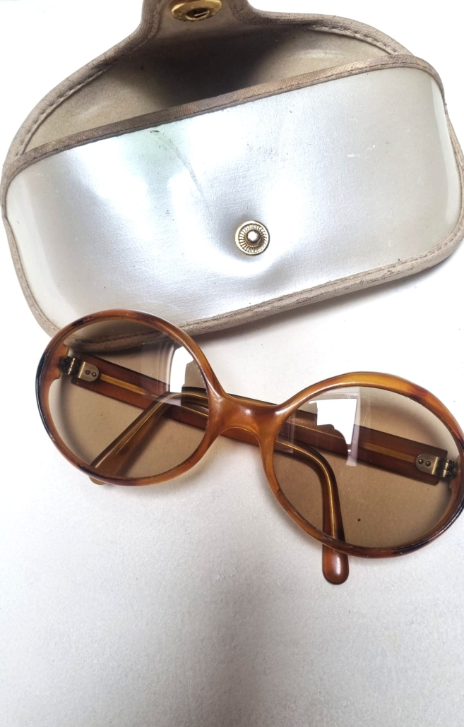 Gafas de sol vintage años 70 con funda original